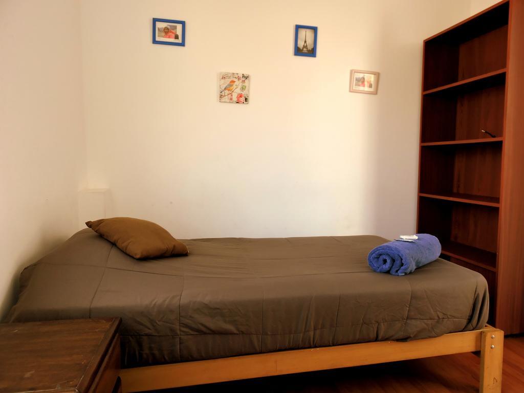 La Casa De Karla Hostel Lima Exterior photo